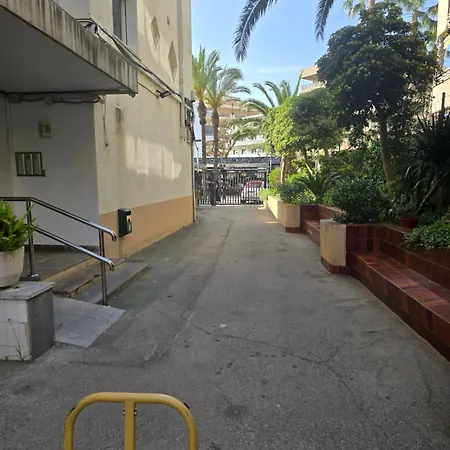 Apartament Centre, C Bilbao 100 M Beach, Sleeps 4 Salou