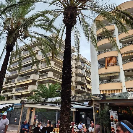 Apartament Centre, C Bilbao 100 M Beach, Sleeps 4 *